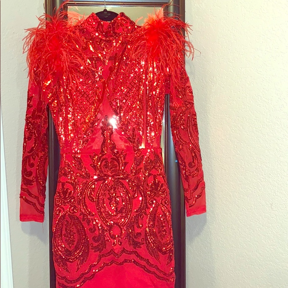 Glamour red dress